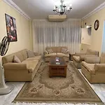 New Cozy Apartment 5 Minutes Away From Cairo Airport And All Amenties