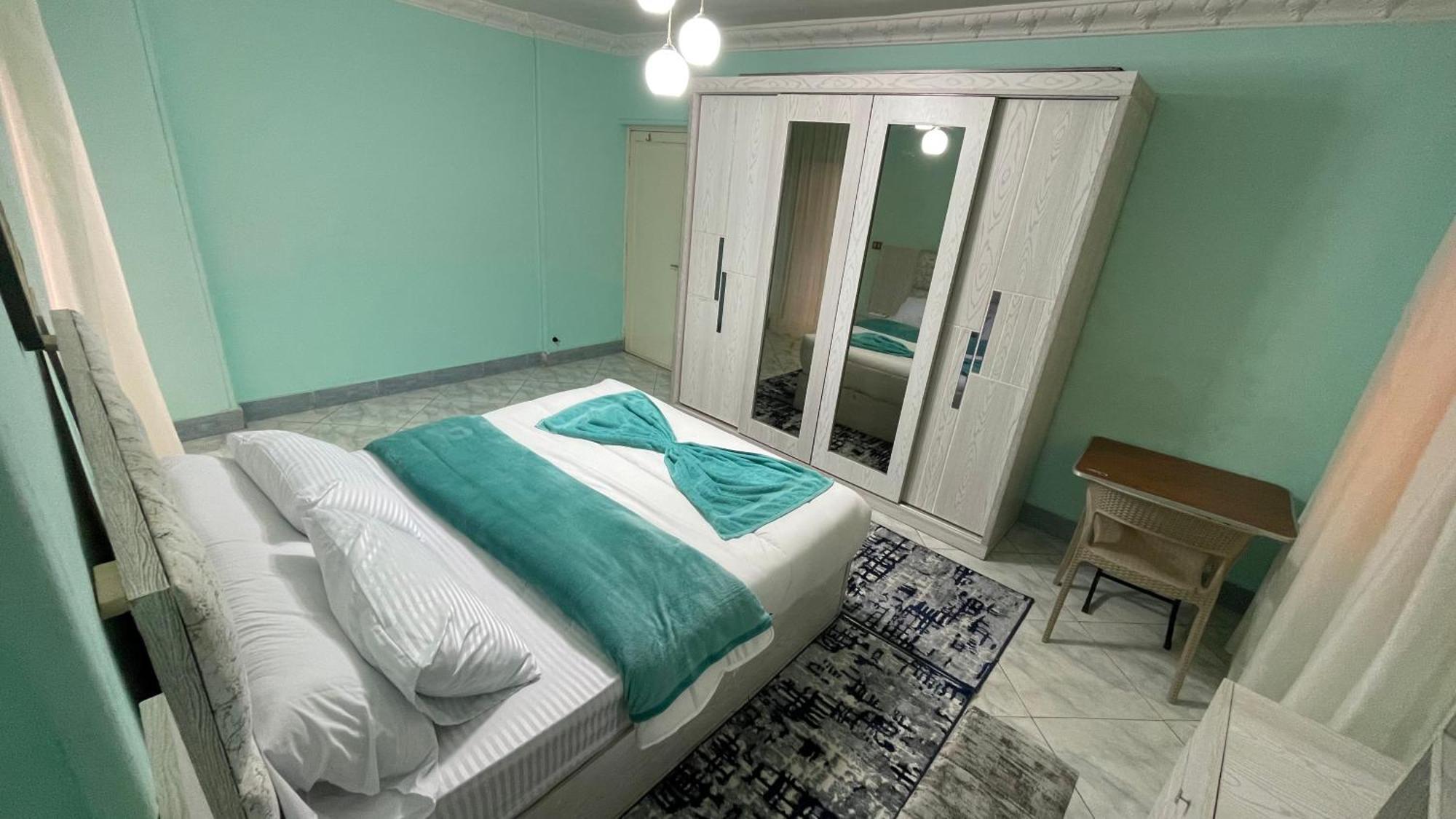 New Cozy 5 Minutes Away From Airport And Amenties